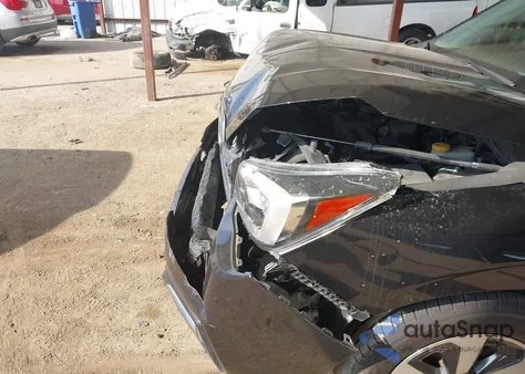 2018 Subaru Forester 2.5I Premium из США, поврежденный, VIN JF2SJAEC9JH486343